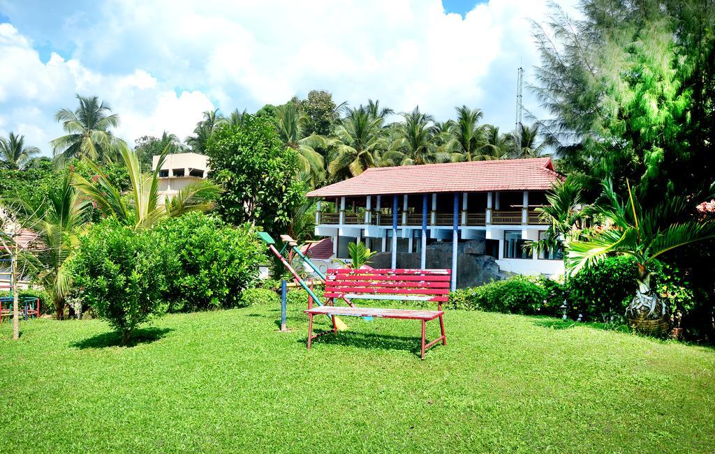 Vascodagama Beach Resort Kappad Exteriör bild